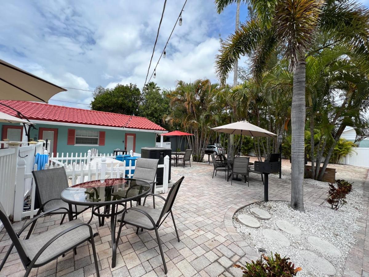 Blue Waters Treasure Island Hotel Exterior photo