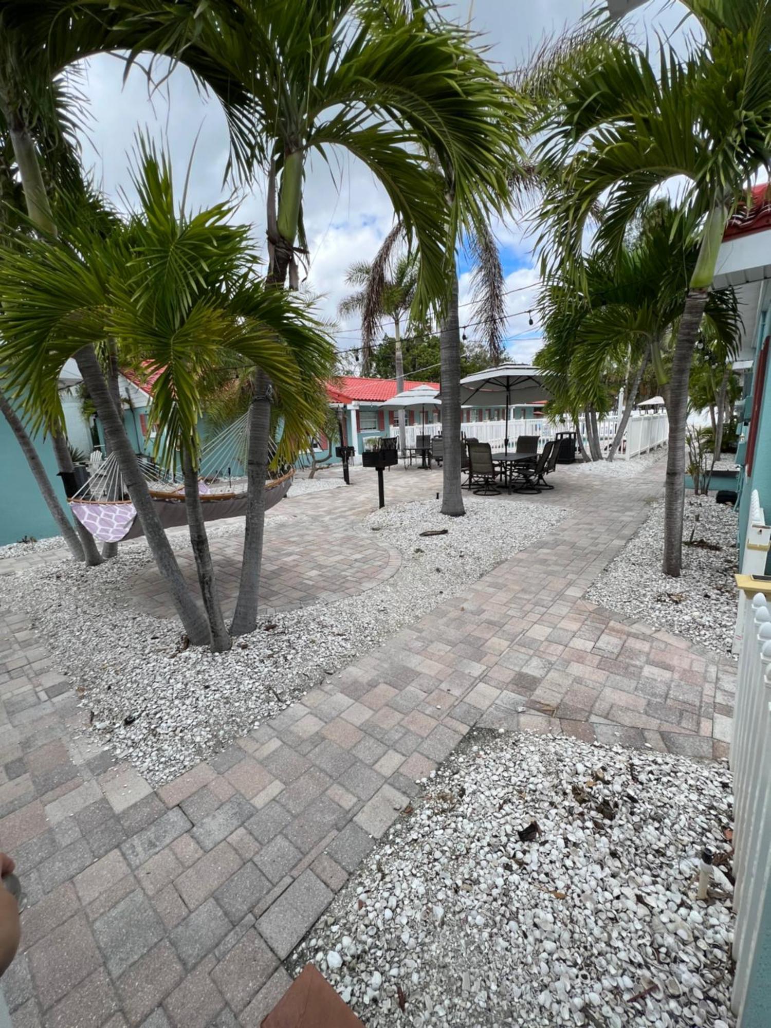 Blue Waters Treasure Island Hotel Exterior photo