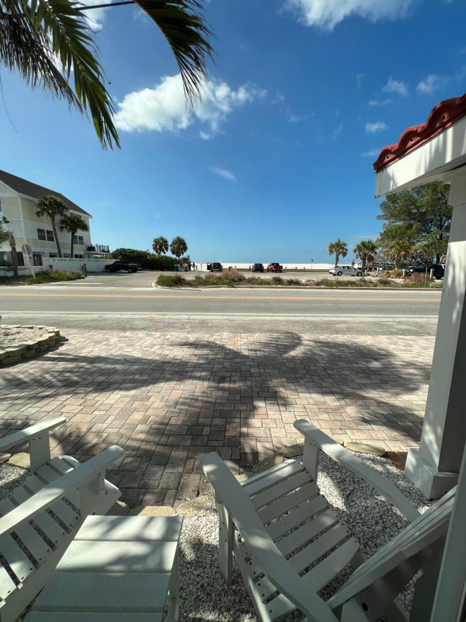 Blue Waters Treasure Island Hotel Exterior photo